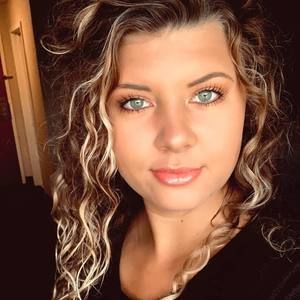 Meet your Posher, Whitney